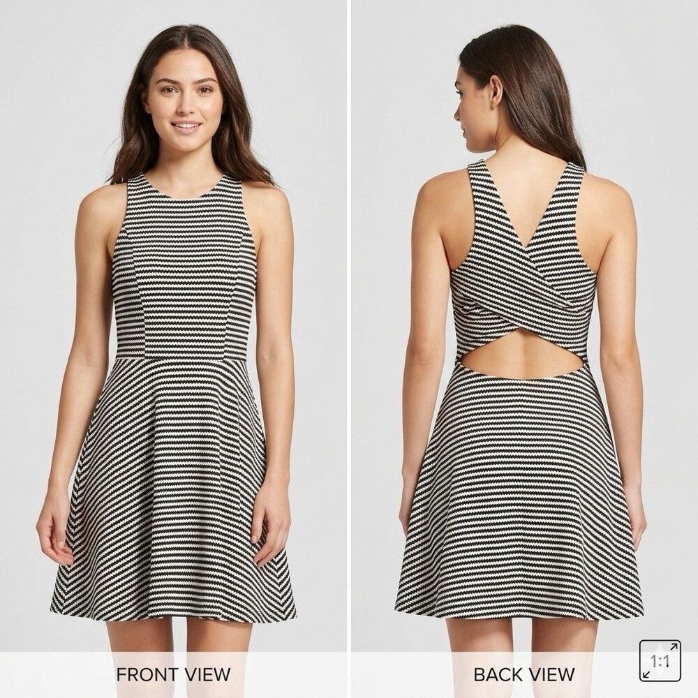 Black White Back Cut-Out Skater Dress Fit & Flare Mini Size S/M Zig Zag Striped